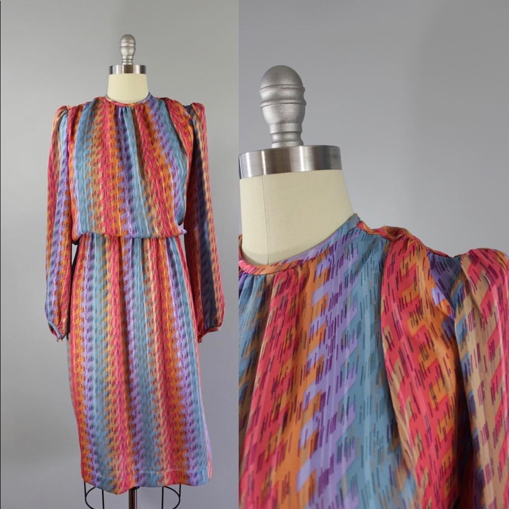Vintage MultiColored Puff Sleeve Dress. 💕